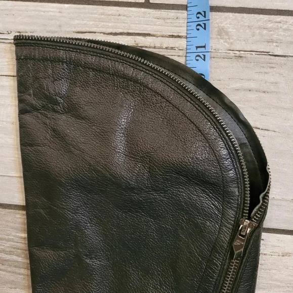 FERGIES Navaro black pebbled leather over the knee slant zip up boots Women's 8 - Picture 14 of 15